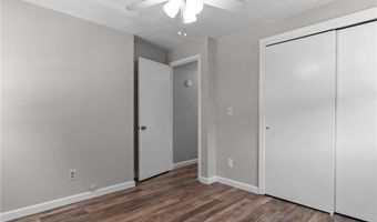 25 High St, Warwick, RI 02886