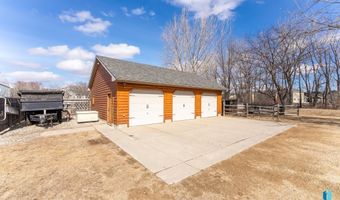 1623 Medary Ave S, Brookings, SD 57006