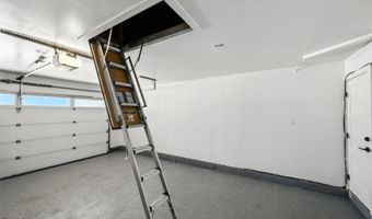 30670 Passageway Pl, Agoura Hills, CA 91301