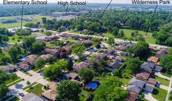 554 N Green Ridge St, Addison, IL 60101
