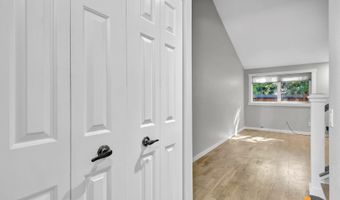 2215 Sunburst Cir, Anchorage, AK 99501