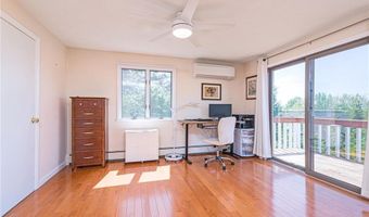 25 Spanker St, Jamestown, RI 02835