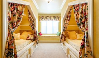 8 Funny Bird Ln, Buffalo, WY 82834