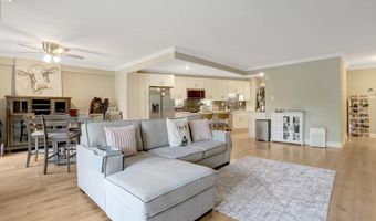 205 YOAKUM Pkwy 314, Alexandria, VA 22304