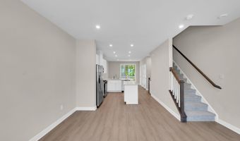 9 Halifax Rd, Bayville, NJ 08721