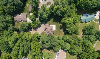 2850 Lee Marie Dr, Adrian, MI 49221