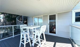 249 Tuckerman Ave 5, Middletown, RI 02842