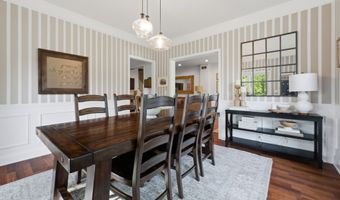16 Blueberry Hill Rd, Bridgewater, CT 06752