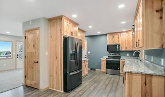12857 387th Ave, Aberdeen, SD 57401
