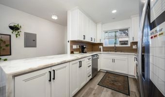 810 E Washington Ave E, Escondido, CA 92025