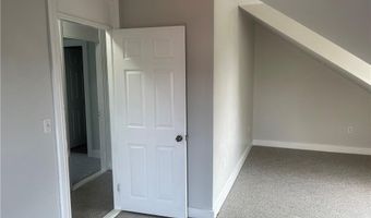 4 Brayton Ct 2L, Cumberland, RI 02864