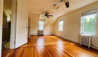 105 Bliss Rd, Newport, RI 02840