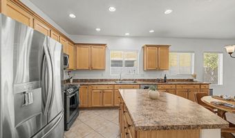 896 E LA COSTA Pl, Chandler, AZ 85249