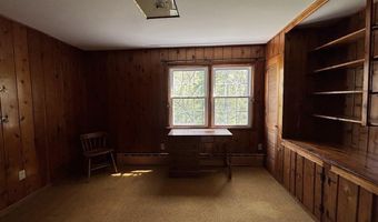 4 Noonan Ln, Albany, NY 12209
