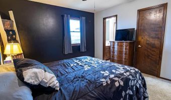 5 Autumn Rd, Arkansas City, KS 67005