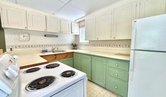 42 S Main St, Brookline, NH 03033