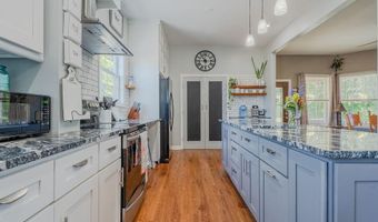 71 Vinton Ave, Cranston, RI 02920