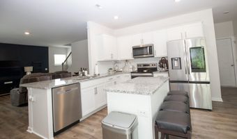1179 Misty Creek Dr, Aberdeen, NC 28315