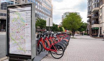 1001 N RANDOLPH St 212, Arlington, VA 22201