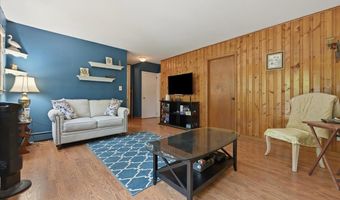 40 Bayview Ave, Amityville, NY 11701
