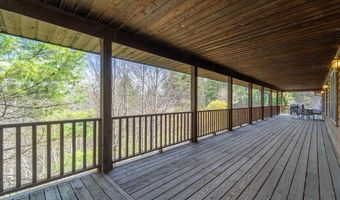 750 Double Springs Dr, Almond, NC 28702