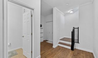 43371 LOCUST DALE Ter 107, Ashburn, VA 20147