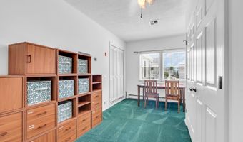 82 Spinnaker Ct, Bayville, NJ 08721