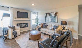4038 2ND Ave SW, Altoona, IA 50009