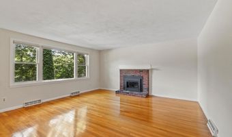21 Cherokee Rd, Acton, MA 01720