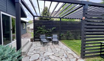 220 Parkside Dr, Bellevue, ID 83313