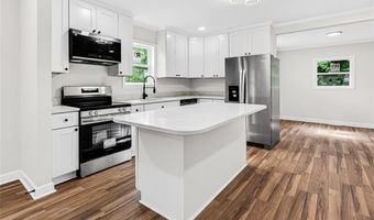 104 Oakhurst Dr, Asheboro, NC 27205