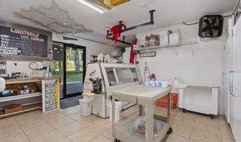 208 New Rd, Arundel, ME 04046