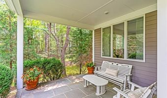 60 Pheasant Dr, East Greenwich, RI 02818