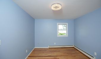 35 McAlpin St 6, Albany, NY 12209