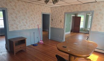 30 Cumberland St, Cumberland, RI 02864