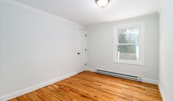 27 Long Meadow Ln, Bethel, CT 06801