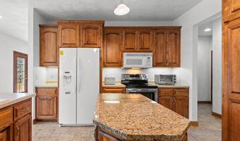 321 E APPLE CREEK Rd, Appleton, WI 54913