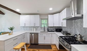 11 Potomac Ln, Albrightsville, PA 18210