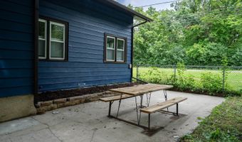 42782 N Lake Ave, Antioch, IL 60002