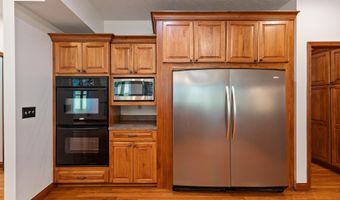 445 Fudges Creek Rd, Barboursville, WV 25504