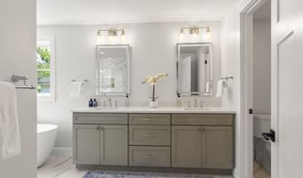24 Amerescoggin Rd, Falmouth, ME 04105