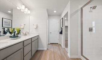 4749 N Valdai Ct, Aurora, CO 80019