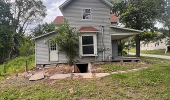 205 S Van Buren St, Albany, MO 64402
