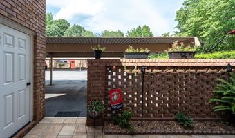 18 S Stratford, Athens, GA 30605