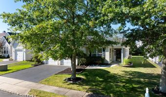 15 Five Bridges Ct, Barnegat, NJ 08005