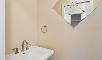 10541 SHADY Dr, Berlin, MD 21811
