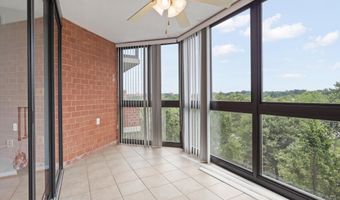 1001 N RANDOLPH St 715, Arlington, VA 22201