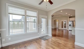 768 Sterling Dr, Boiling Springs, SC 29316