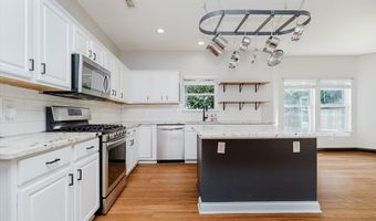 14897 Drayton Dr, Noblesville, IN 46062