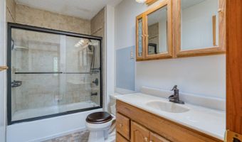 28 Farm Dr, Ashford, CT 06278